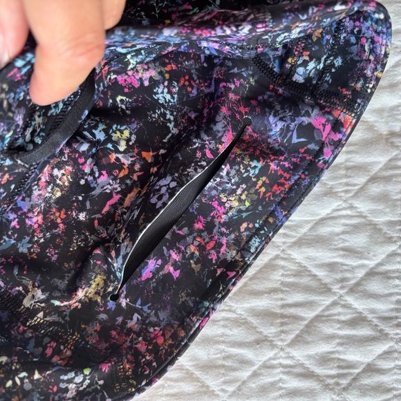 Lululemon Base Pace High-Rise HR Short 8"
Floral Spray Multi Biker workout gym - Picture 9 of 11